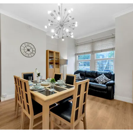 Relaxing 1Br Flat - Cozy And Comfortable London Exterior photo